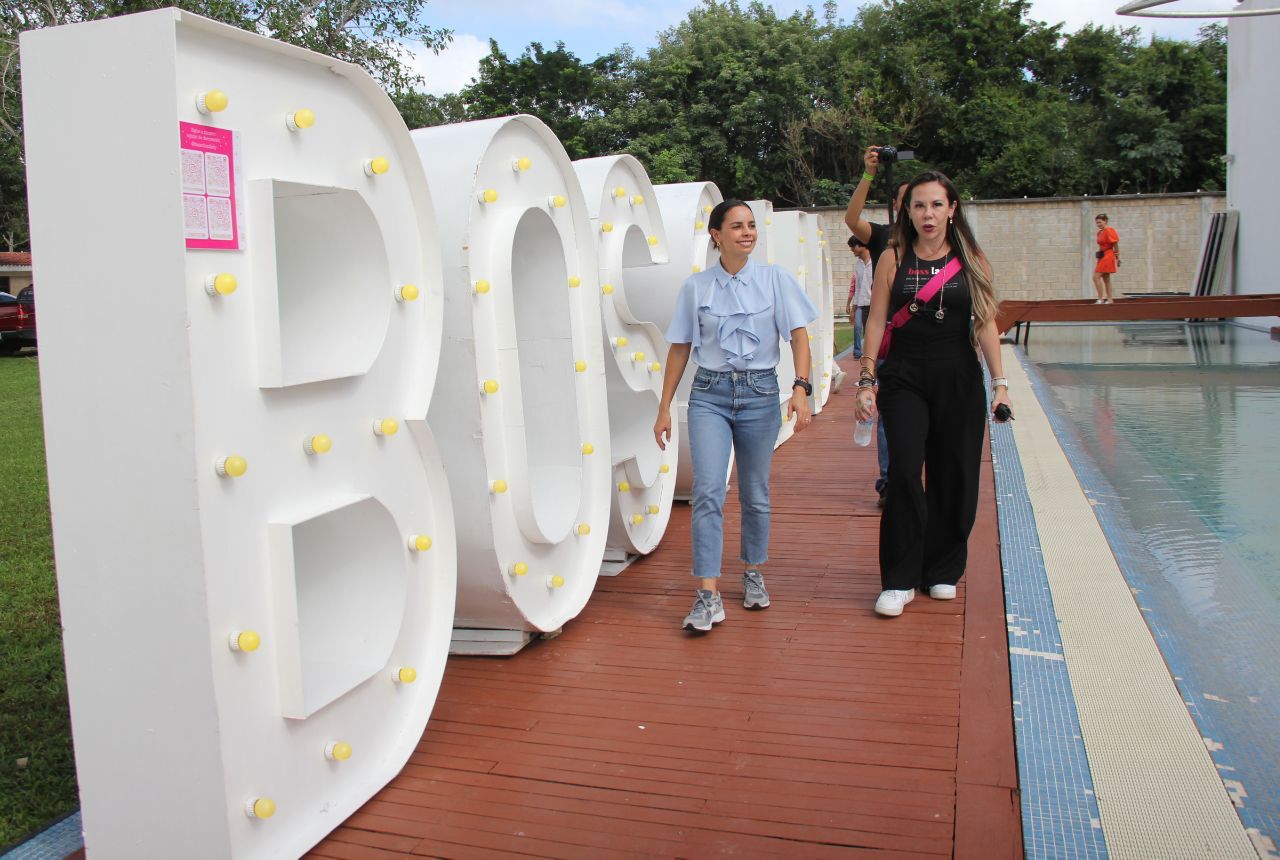 uploads/6/32/01 (627).Jpeg